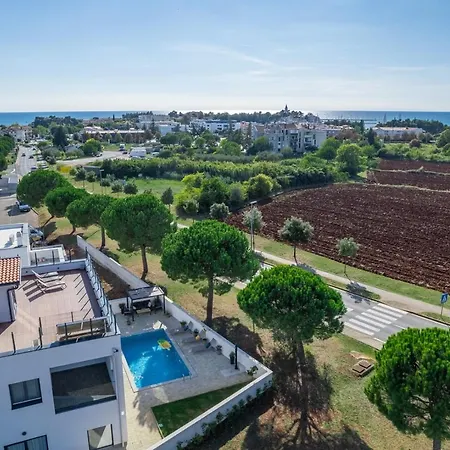 Scala Βίλα Novigrad Istria